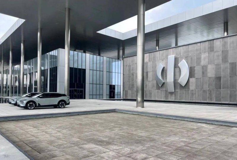 6月新支出投融资盘点：咖啡继续“下沉”，宠物赛道火热且“多元”